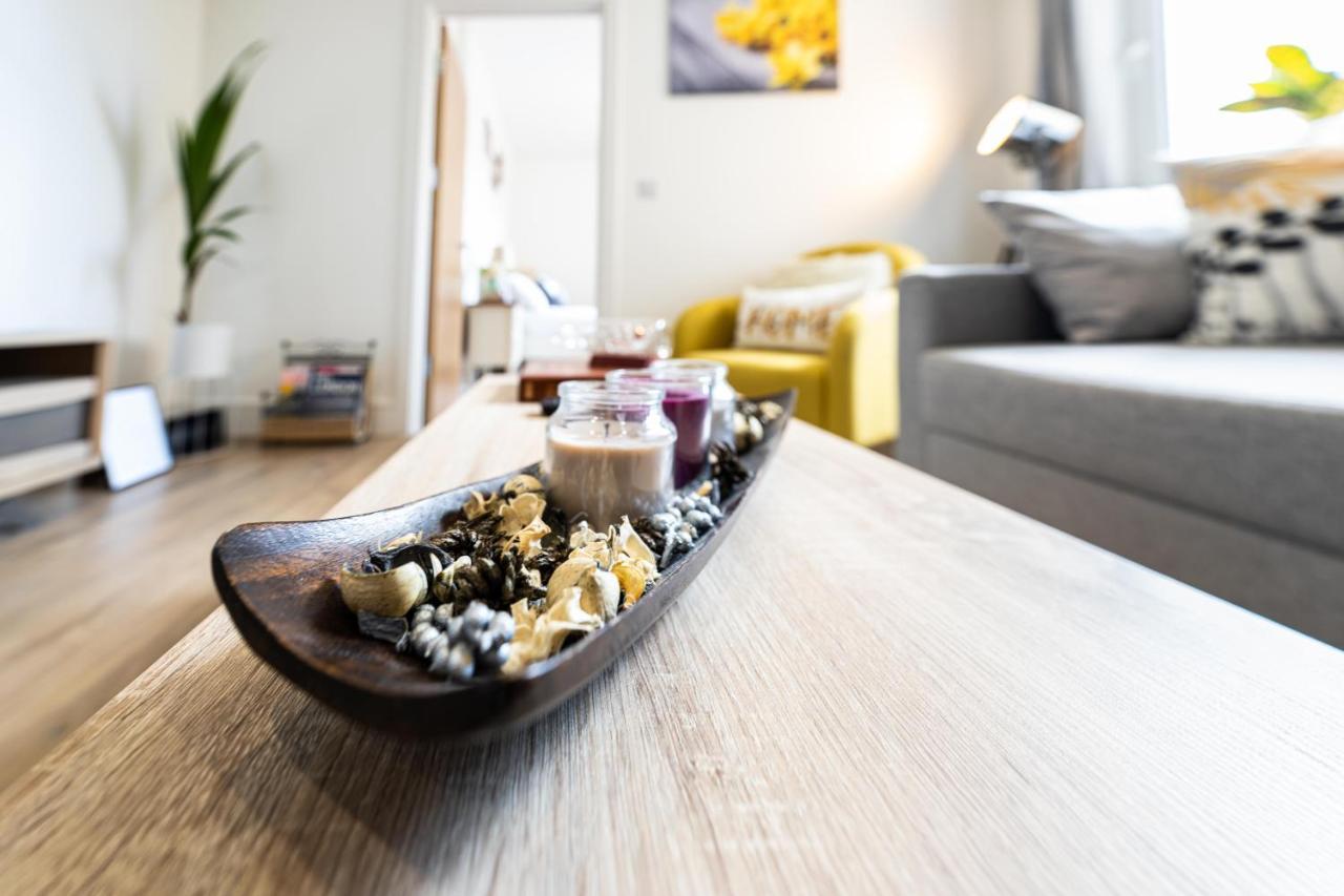 Mission Wave - Venture Apartment Staines-upon-Thames Eksteriør billede
