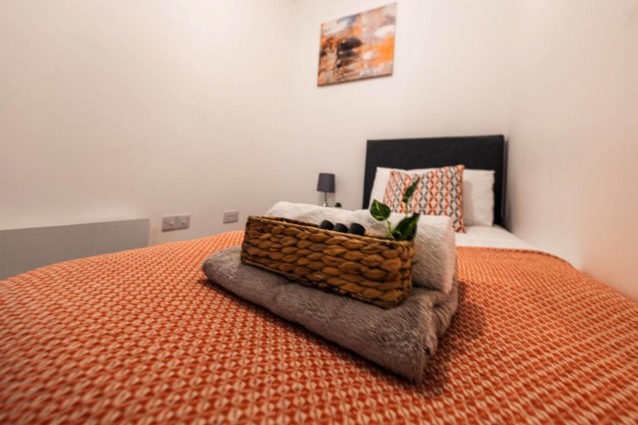 Mission Wave - Venture Apartment Staines-upon-Thames Eksteriør billede